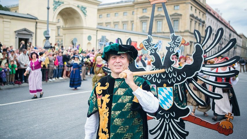 3 Trachten-Schtzenzug