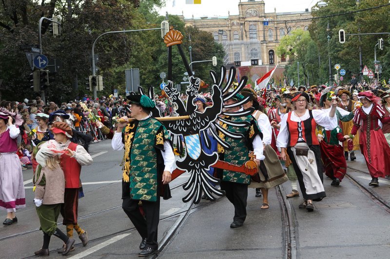 5 Trachten-Schtzenzug